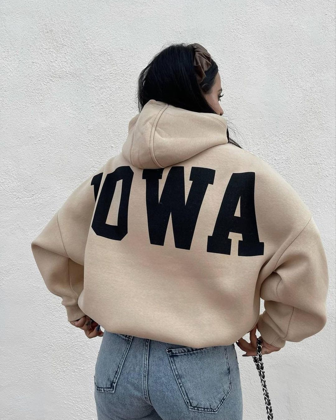 Fleece-Lined Hooded Graphic Cropped Sweatshirt for Women