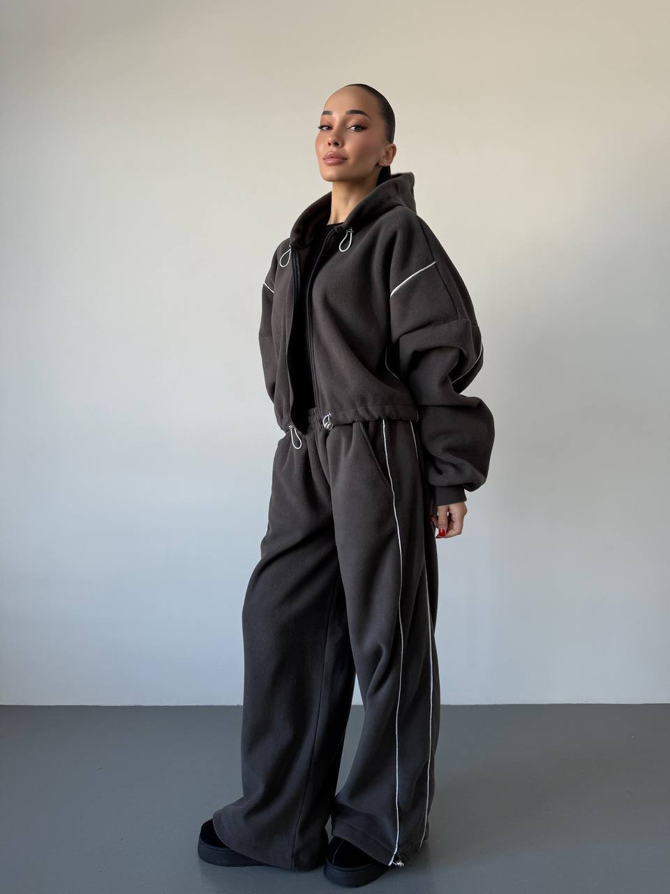 Women's Fleece Hoodie and Straight-Leg Pants Two-Piece Set