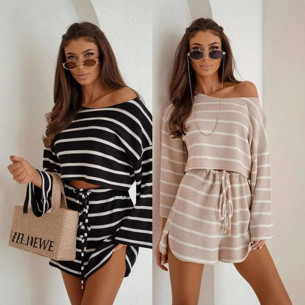 Women's Off-Shoulder Long Sleeve Shorts Two-Piece Set