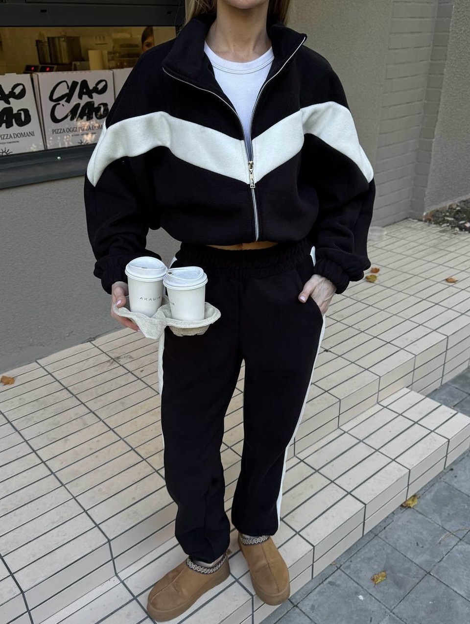 Women's Fleece Color-Block Zip-Up Hoodie and Jogger Set