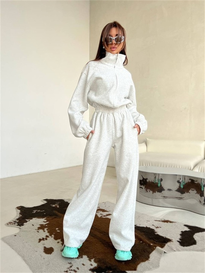 Women's Solid Color Long Sleeve Zip Neck Wide Leg Jumpsuit