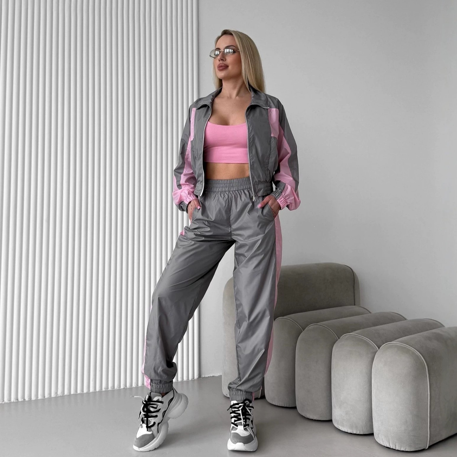 Colorblock Two-Piece Set: Cropped Zip Jacket & Jogger Pants