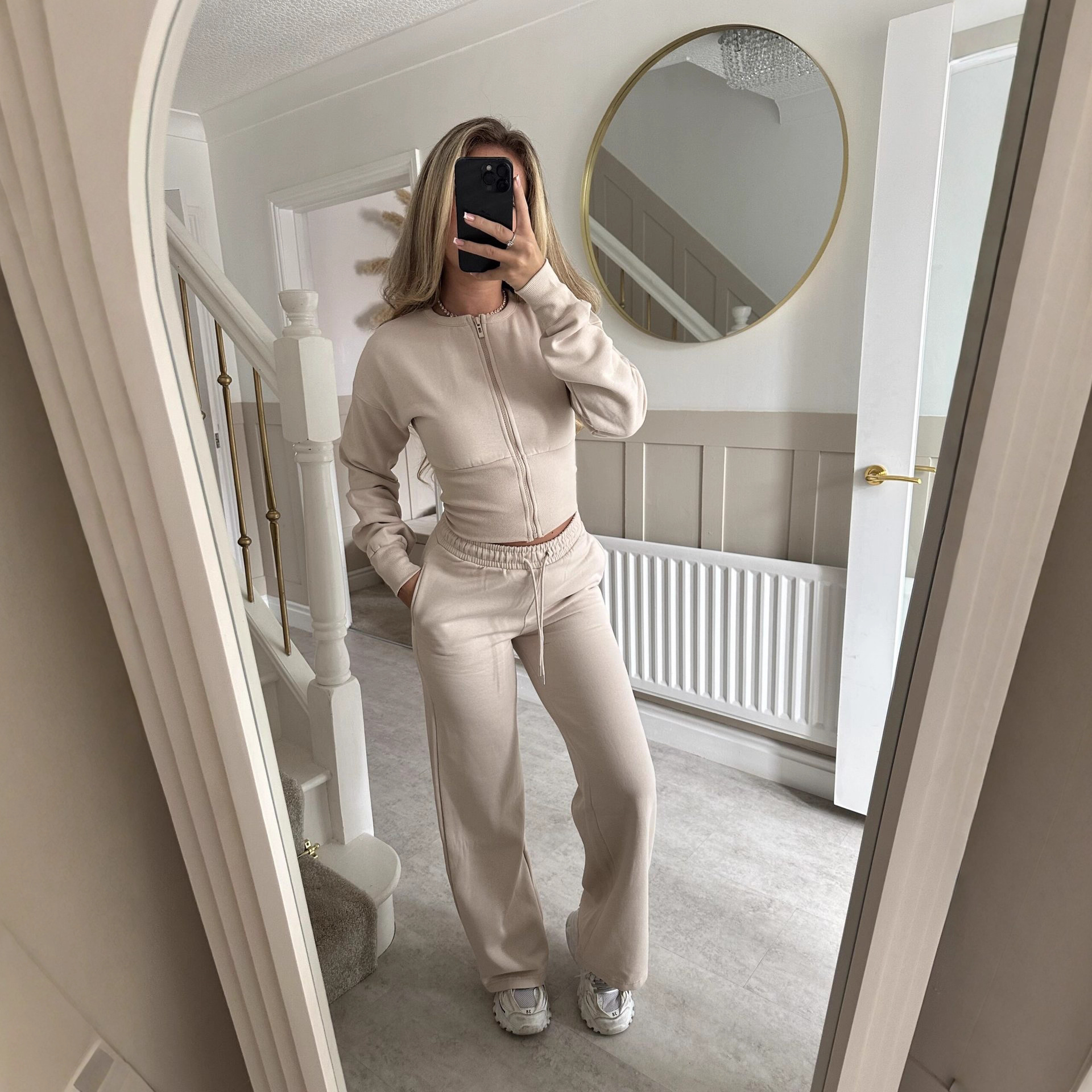 Women's Solid Zip Cardigan and Straight-Leg Pants Set