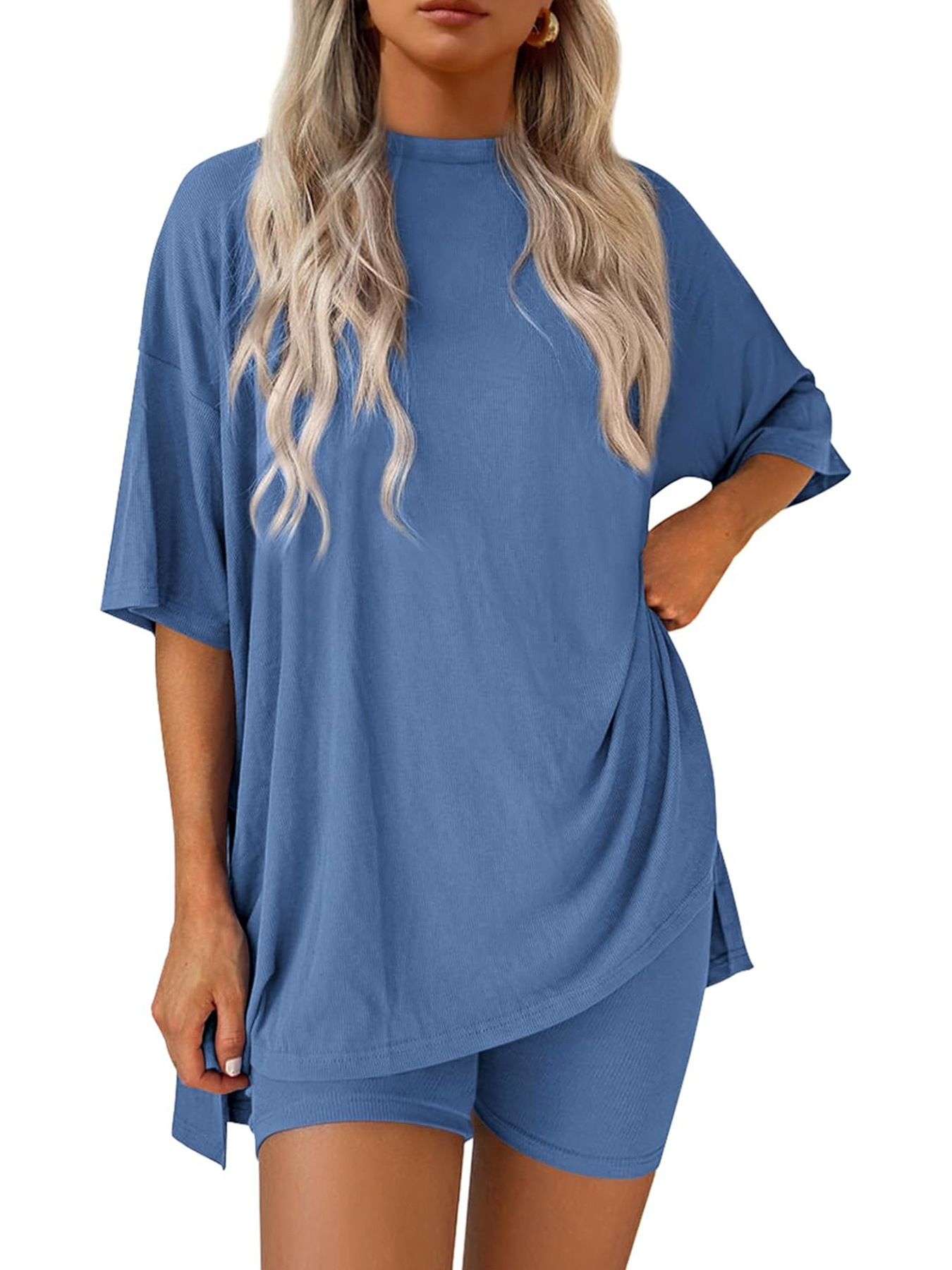 Relaxed Solid Color Short Sleeve Tee and Shorts Two-Piece Set