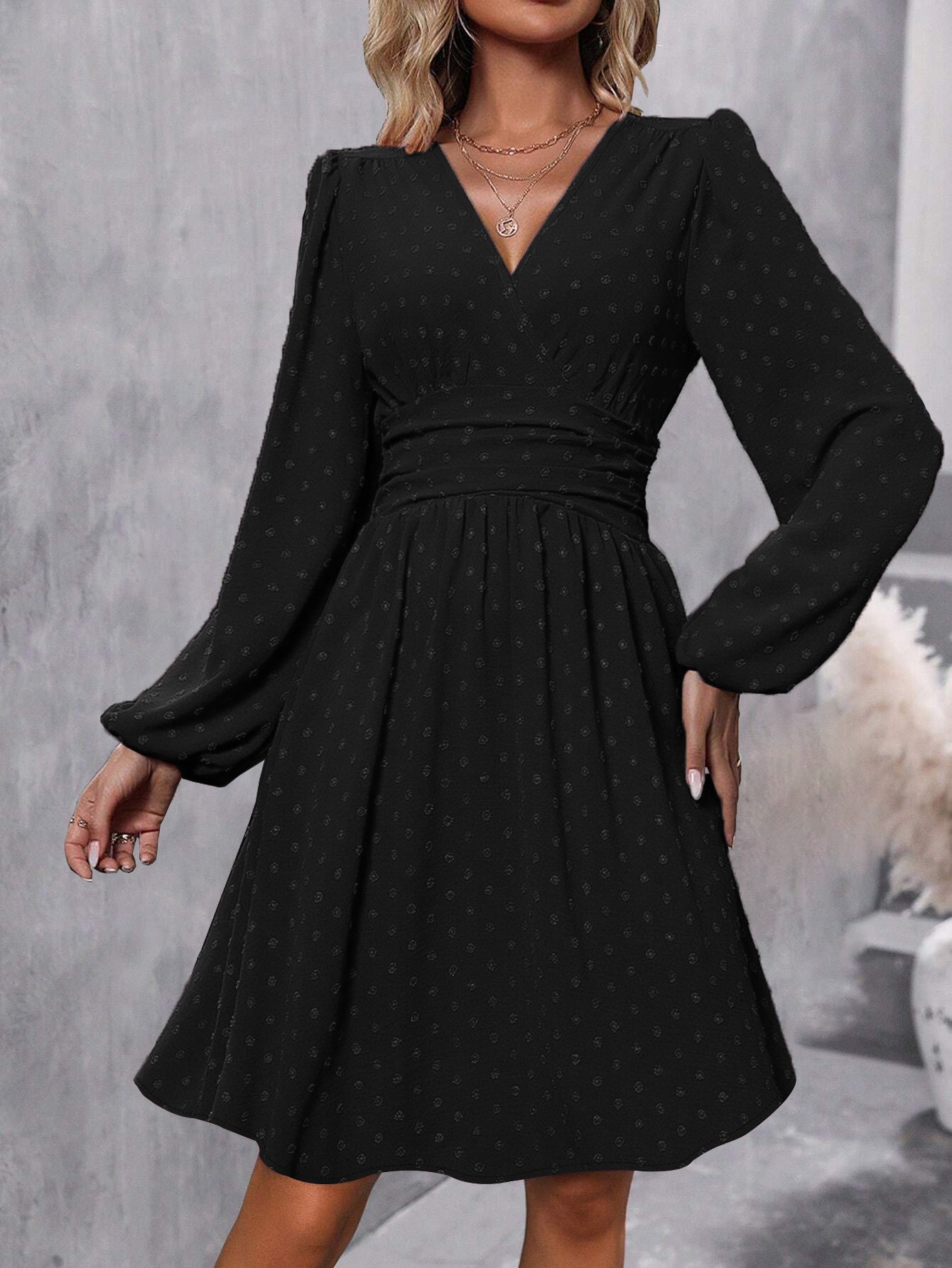 Women's Jacquard V-Neck Lantern Sleeve Smocked Dress
