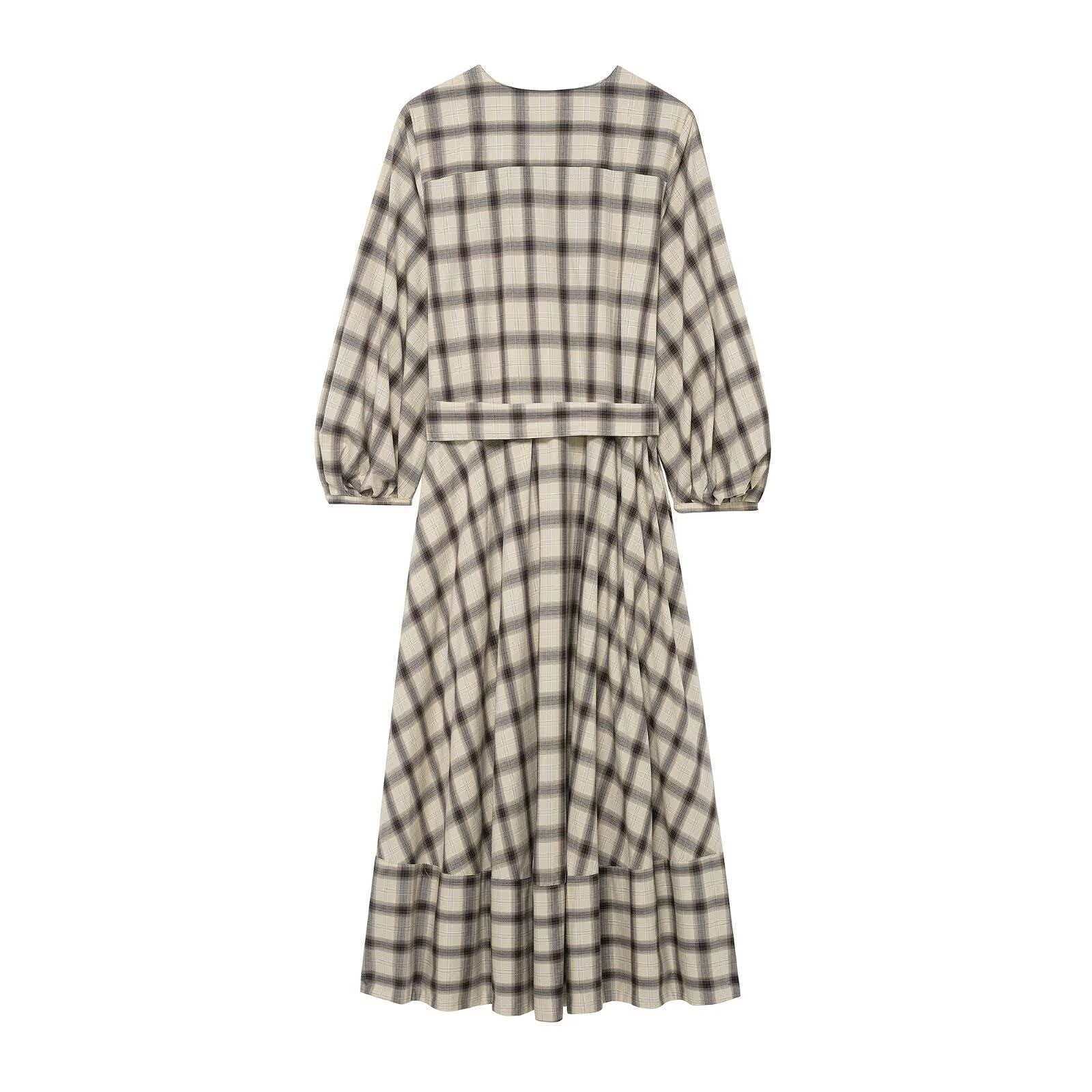 Women's Plaid Round Neck Belted Long Sleeve Dress