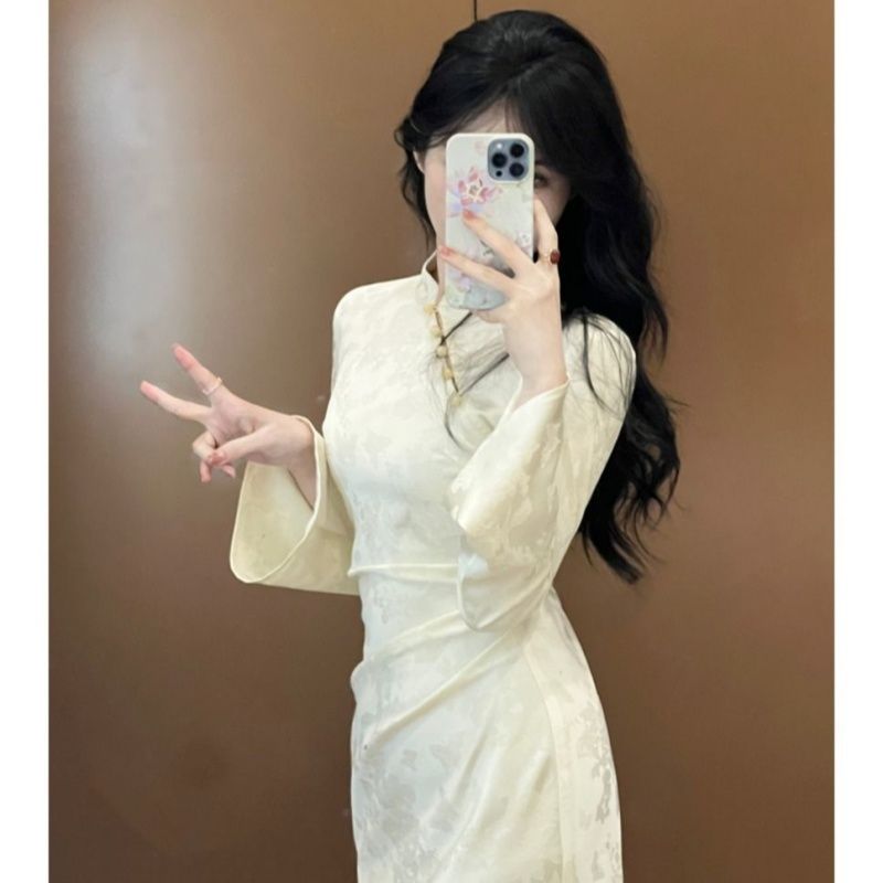 New Chinese Style Women's Improved Qipao Dress with Purple Frog Buttons