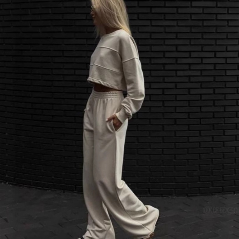 Women's Two-Piece Hoodie and Pants Set Casual Streetwear