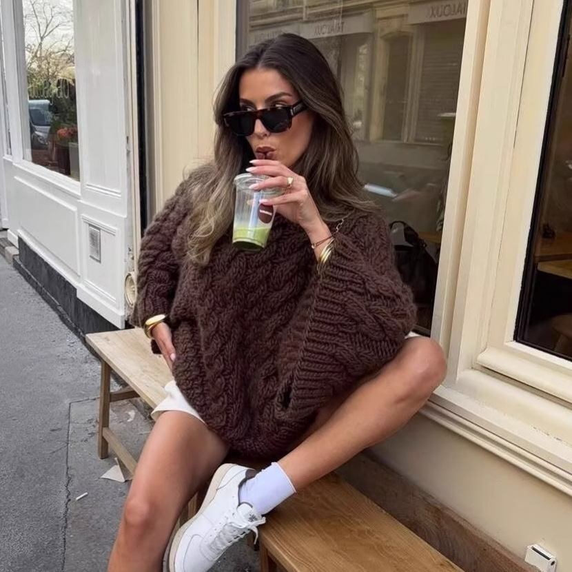 Women's Retro Cable-Knit Sweater with Oversized Sleeves