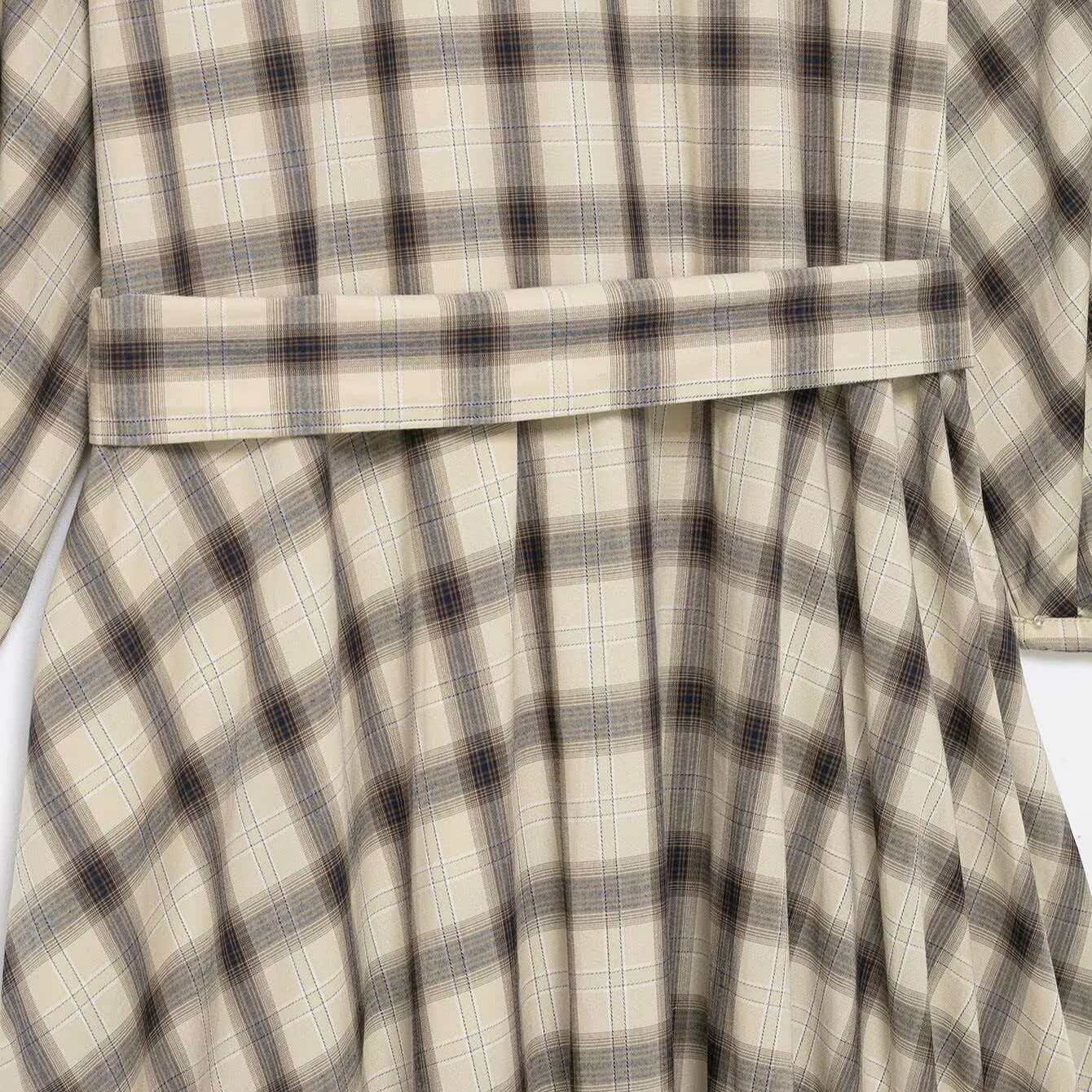 Women's Plaid Round Neck Belted Long Sleeve Dress