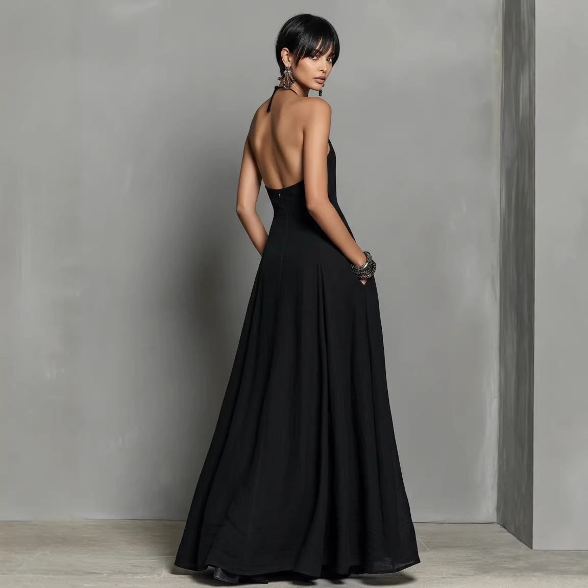 Women's Backless Sleeveless Long Vacation Dress
