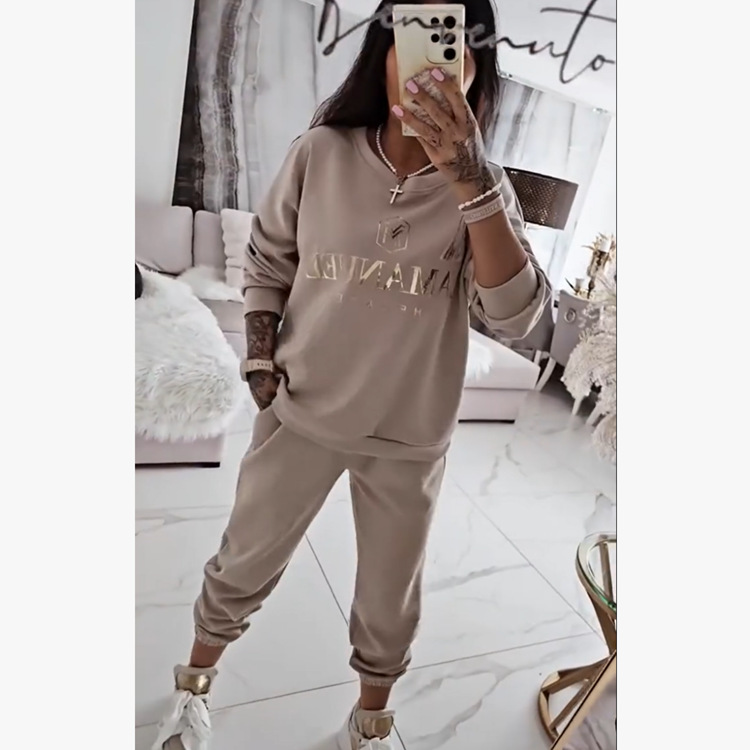 Women's English Print Two-Piece Sweatsuit Set