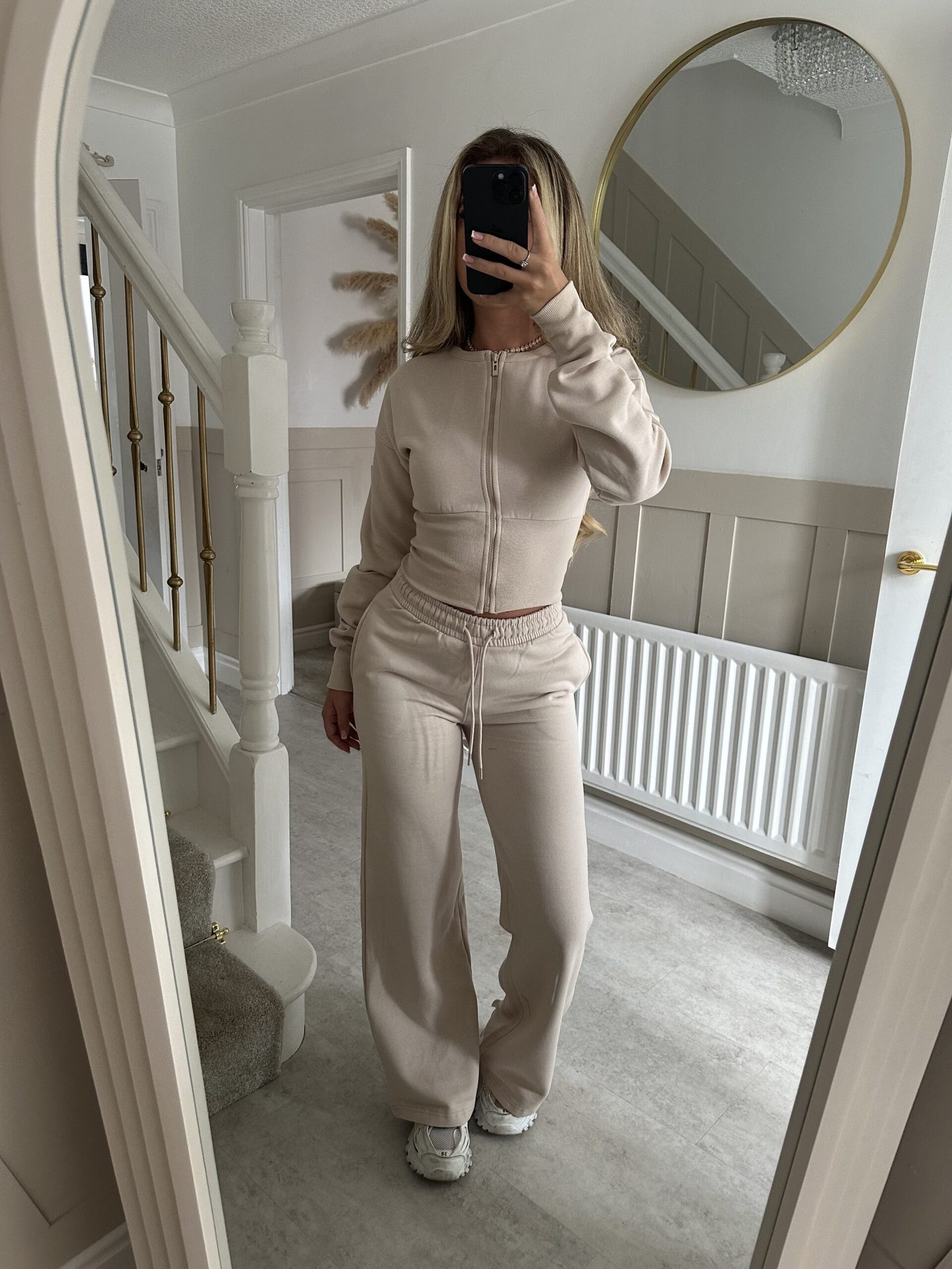Women's Solid Zip Cardigan and Straight-Leg Pants Set