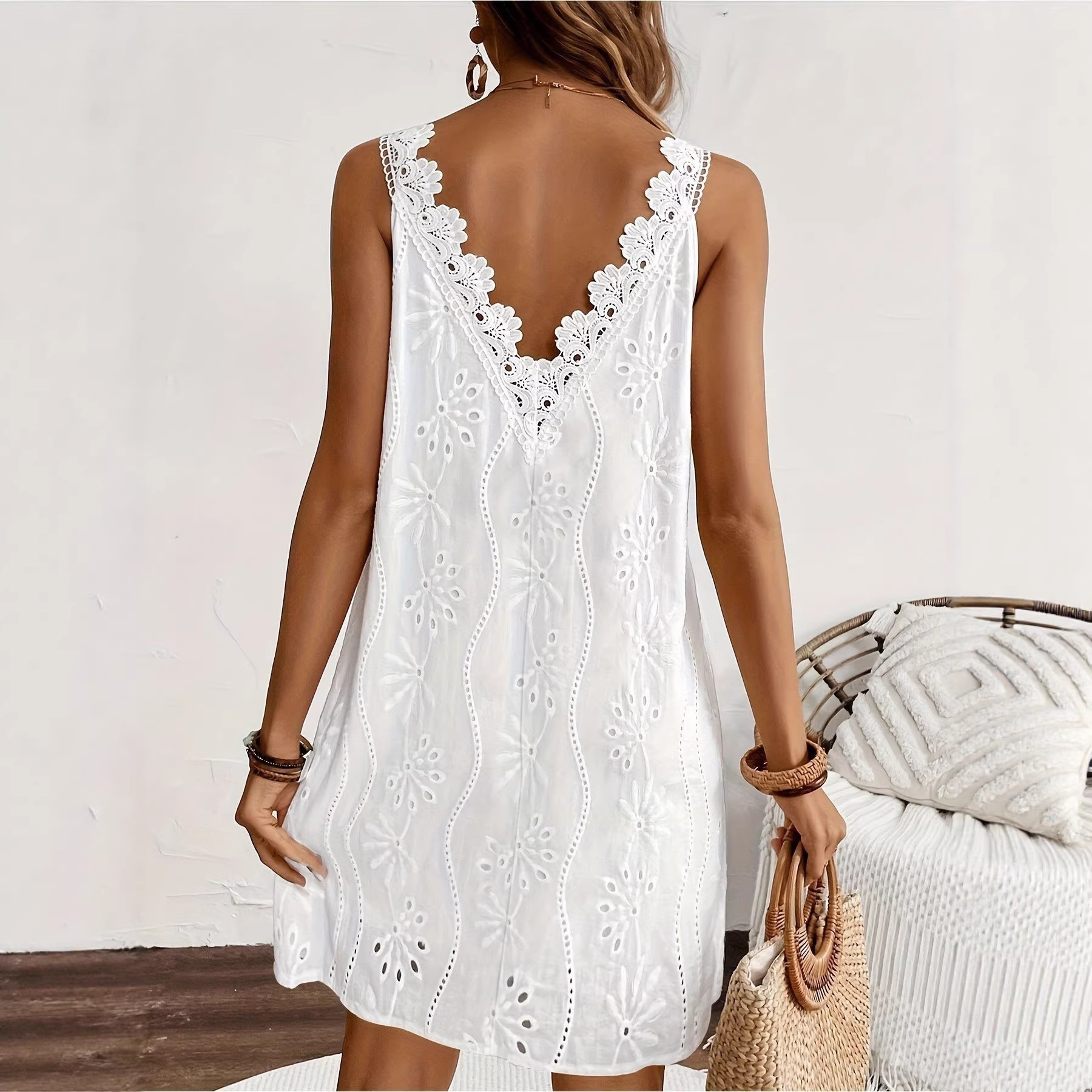 Elegant Sleeveless Solid Midi Dress