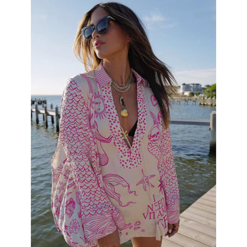 Printed Low-Neck Long-Sleeve Shorts Two-Piece Set