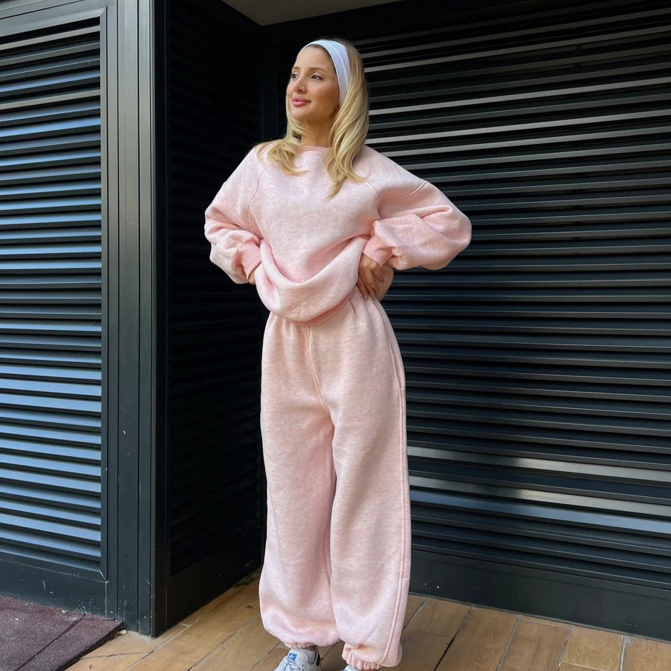 Women's Oversize Crewneck Long Sleeve Sweatshirt and Drawstring Pants Set