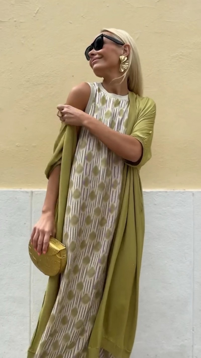 Elegant Printed Round Neck Two-Piece Maxi Dress with Cape