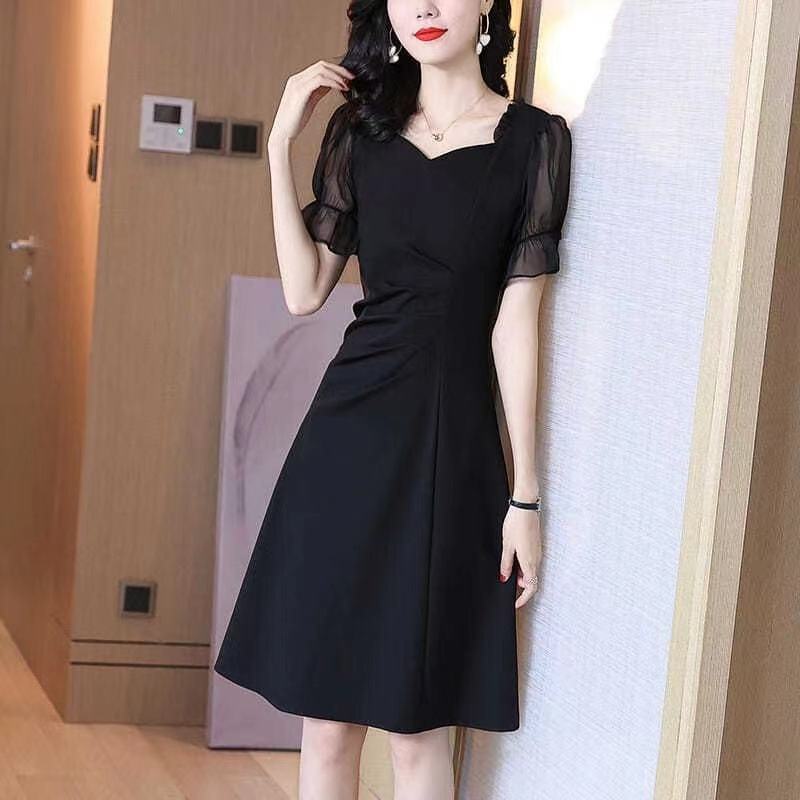 Hepburn Style Black Dress Square Neck A-Line Midi