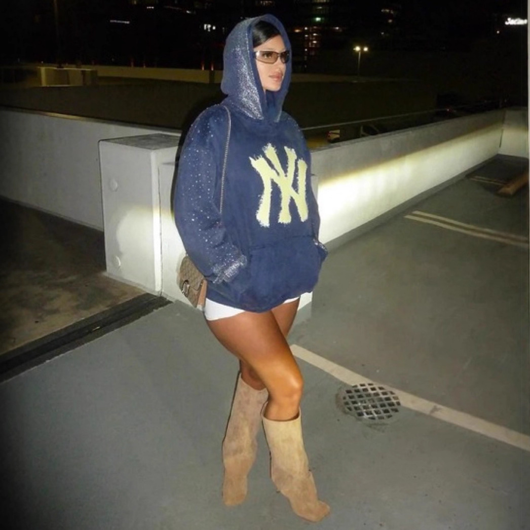 Women's Loose Hooded Long-Sleeve Rhinestone Hoodie with Pockets