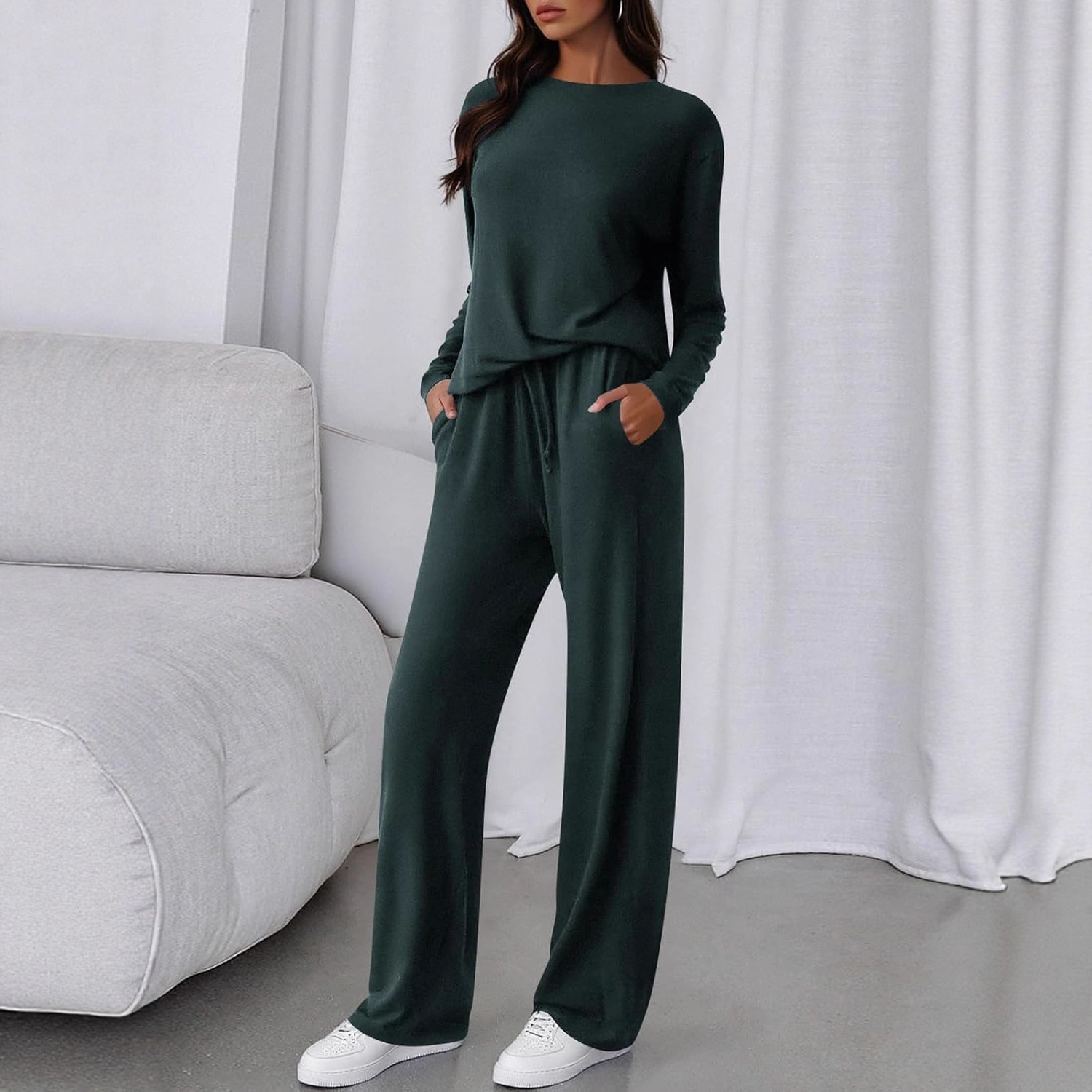 Women's 2-Piece Long Sleeve Crewneck Wide-Leg Lounge Set with Pockets