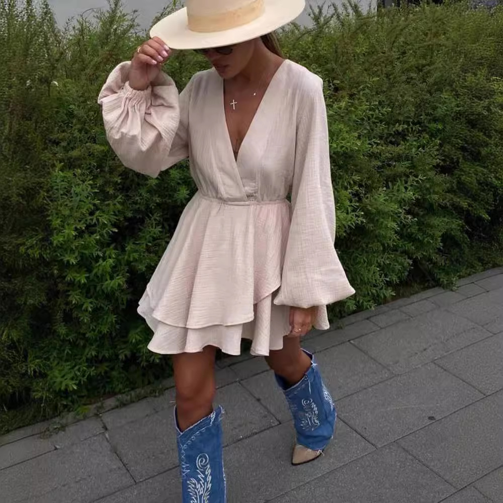 Women's Solid Color V-Neck Long Sleeve Cinched Waist Short Dress
