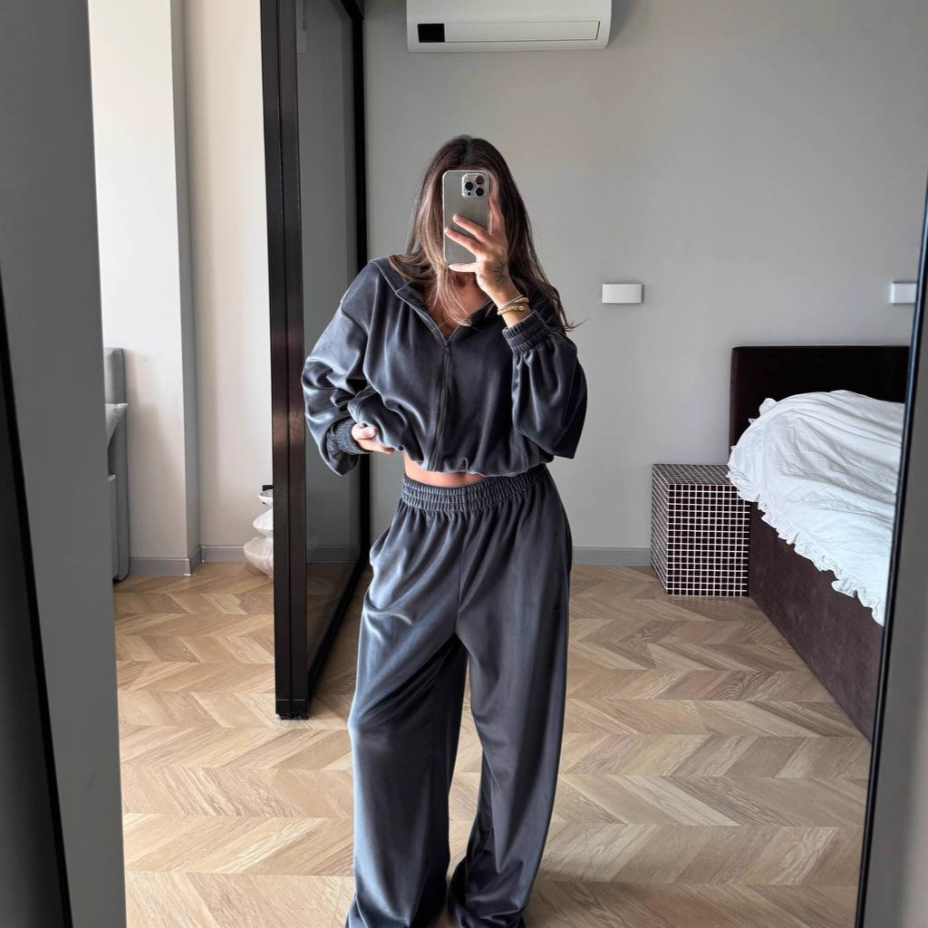 Women's Solid Color Zip-Up Hoodie and Jogger Two-Piece Set