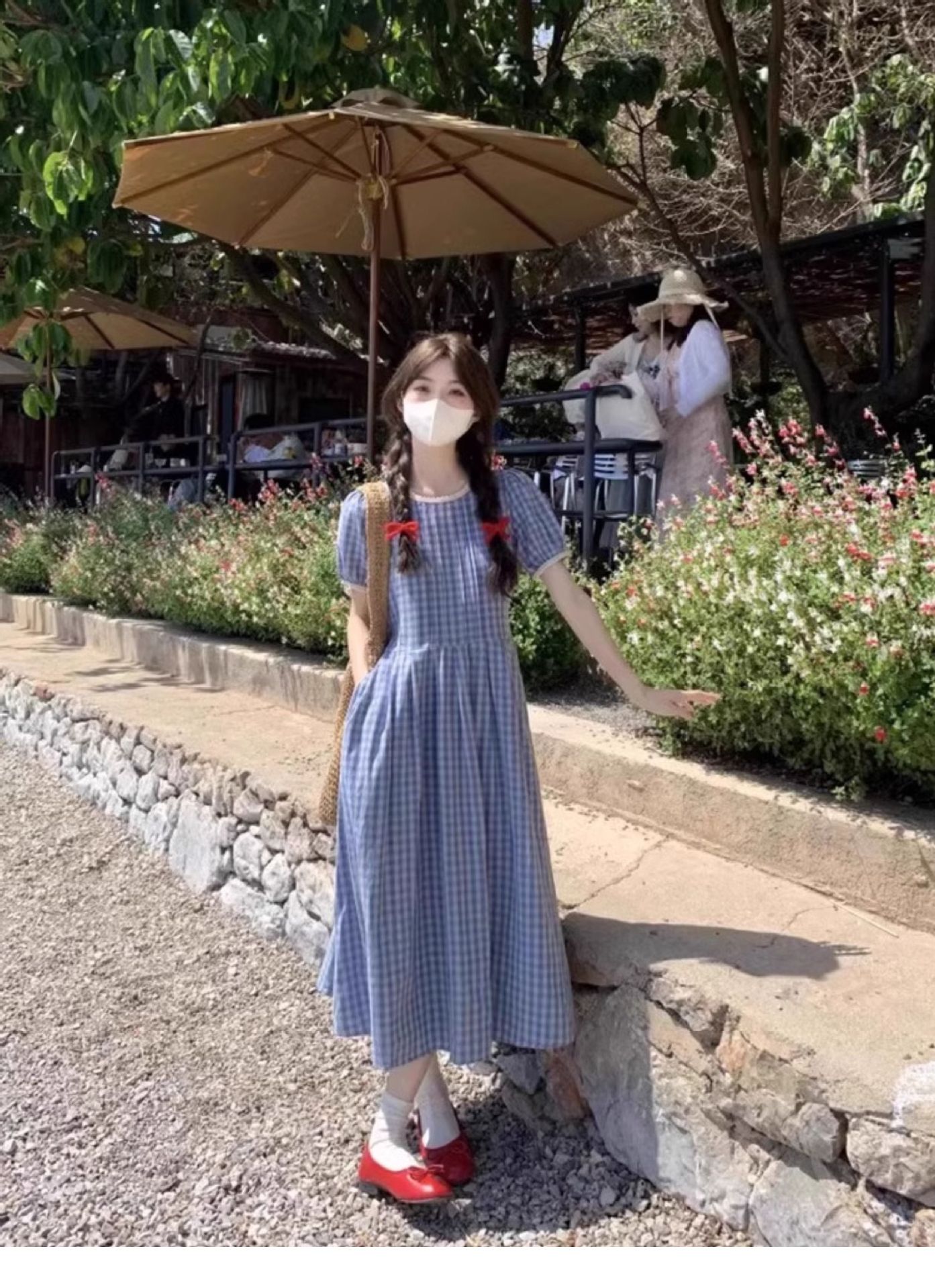 Women's Black Long Dress French Style Fitted Waist Bubble Sleeve