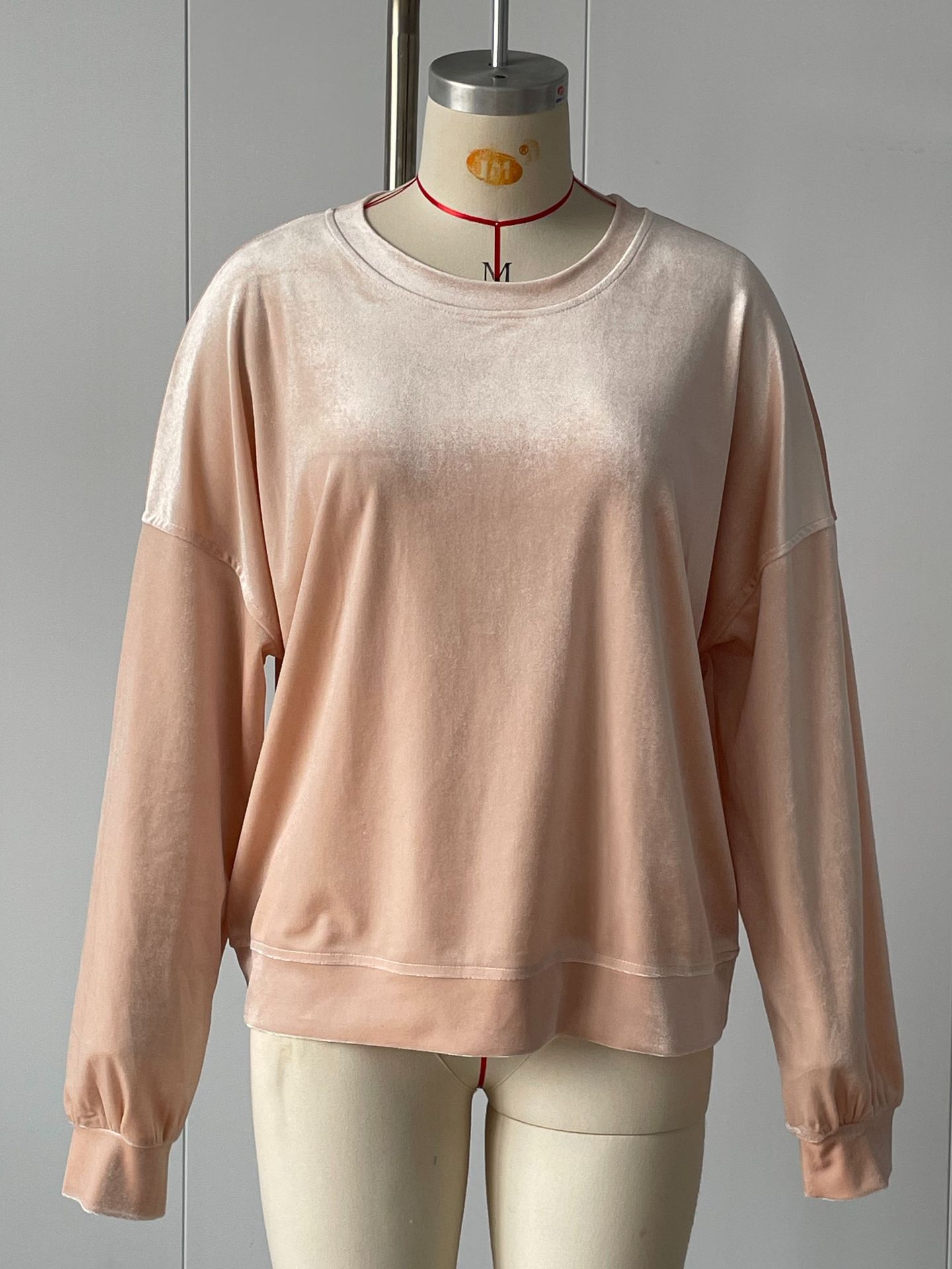 Women's Long Sleeve Gold Velvet Solid Color Crewneck Sweatshirt