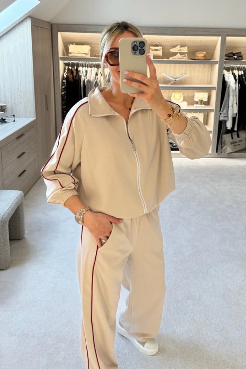 Women's Colorblock Striped Tracksuit with Lapel Zip Jacket and Wide-Leg Sweatpants
