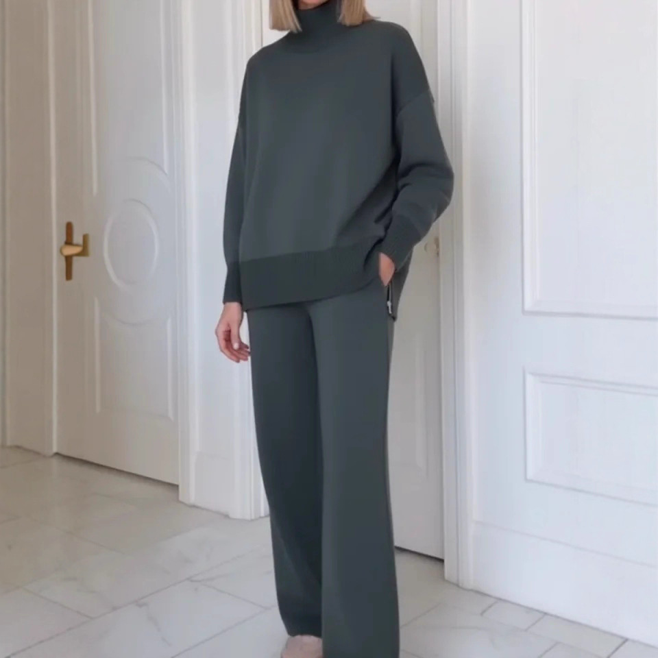 Women's Relaxed Solid Color Sweatshirt & Wide-Leg Pants Two-Piece Set