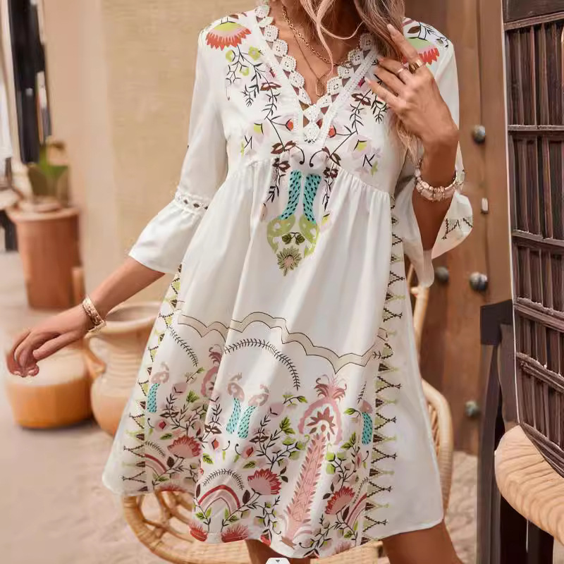 V-Neck Lace Panel Floral Print Casual Dress