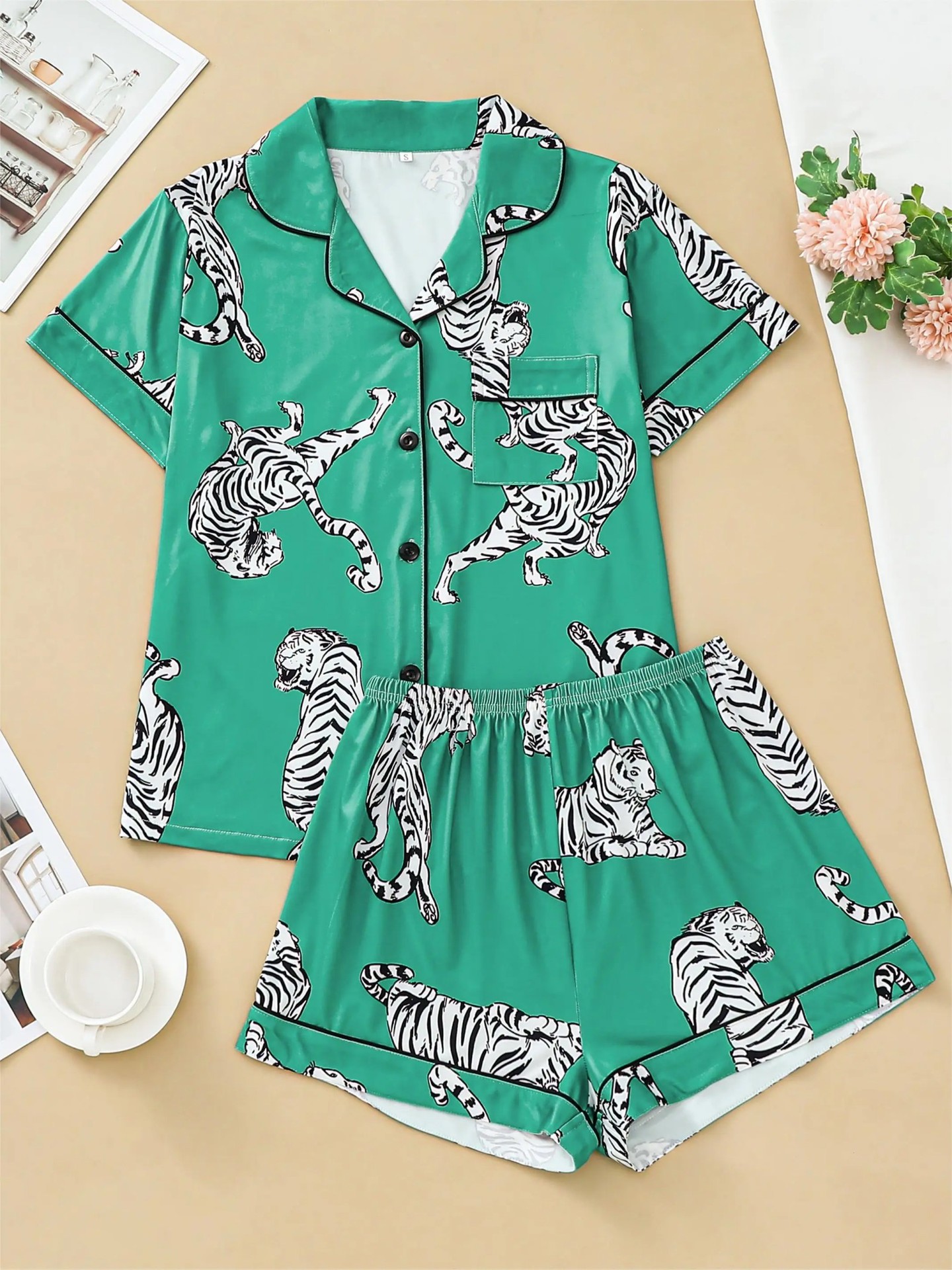 Women's Cuban Collar Leopard Print Loungewear Set