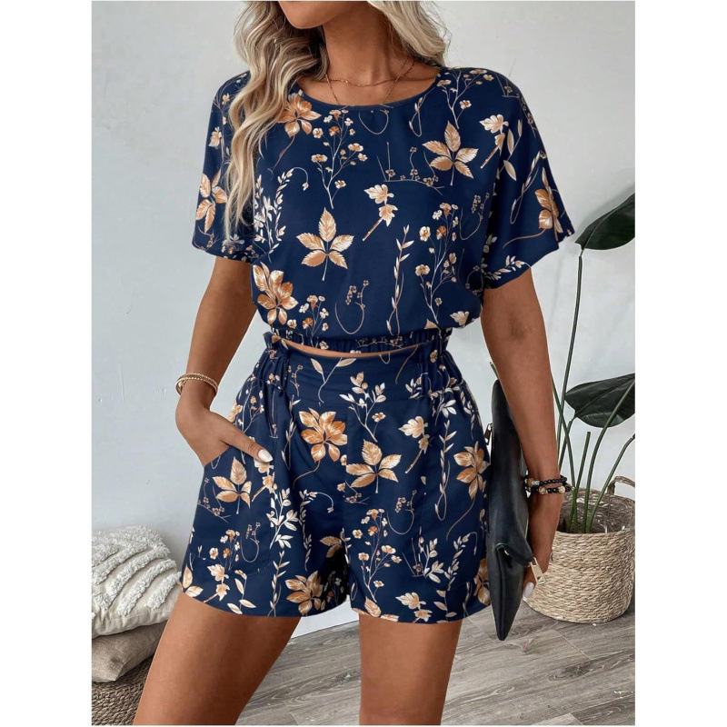 Women's Printed Short Sleeve and Shorts Two-Piece Set, Loose Crew Neck Casual Outfit
