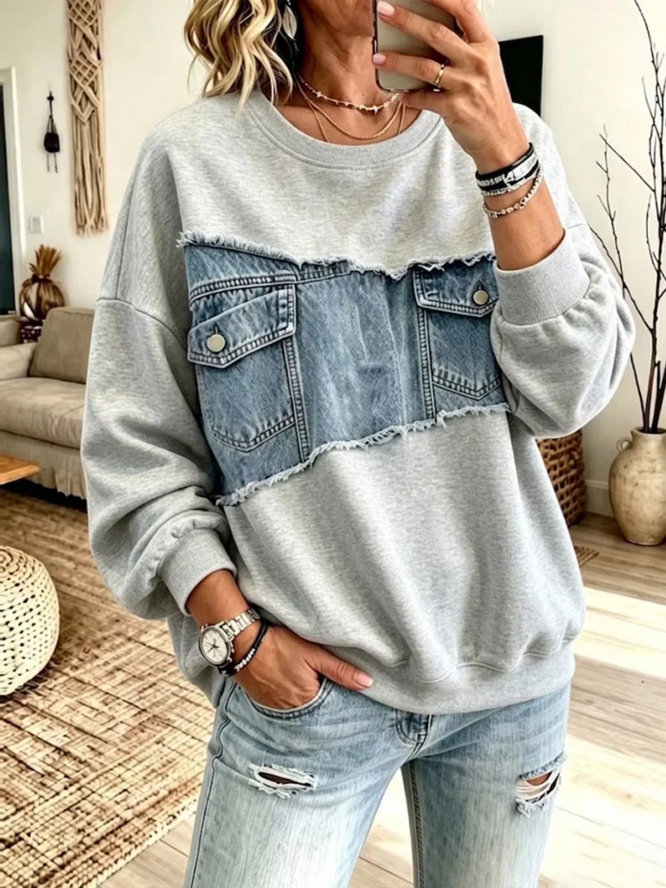 Patch Pocket Print Crewneck Long Sleeve Pullover Sweatshirt