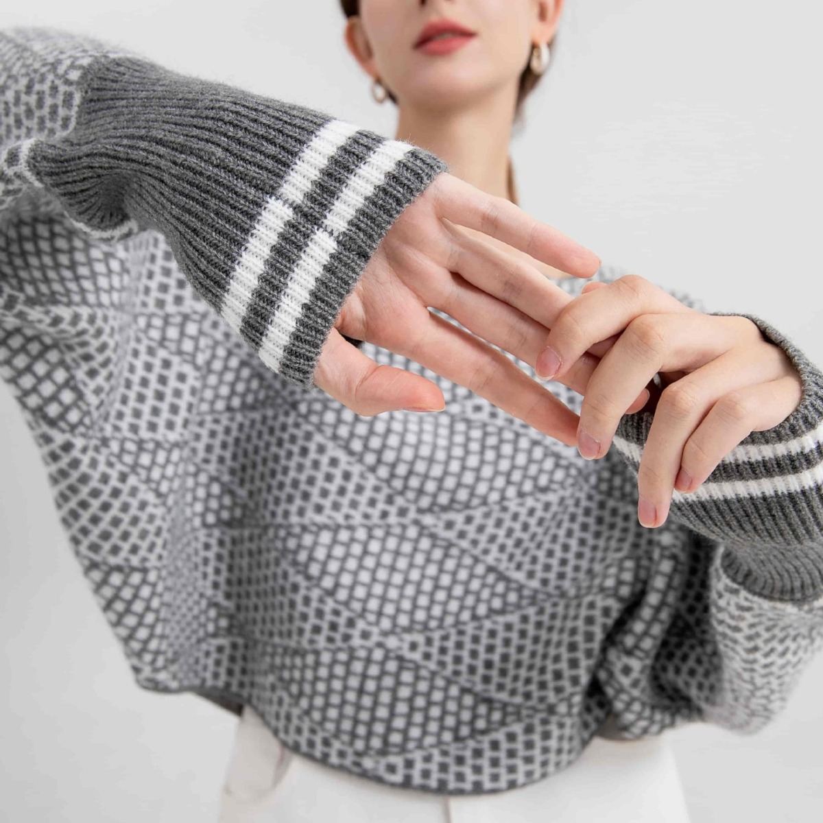 Off-Shoulder Plaid Wool Knit Sweater Long Sleeve Pullover