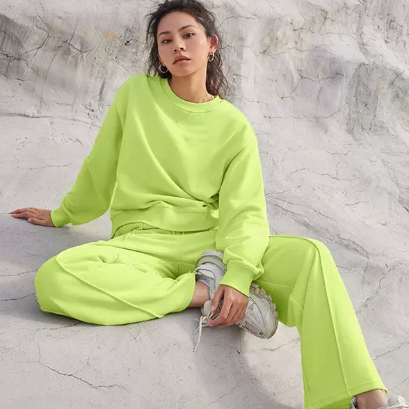 Women's Casual Crewneck Long-Sleeve Sweatshirt and Pants Set