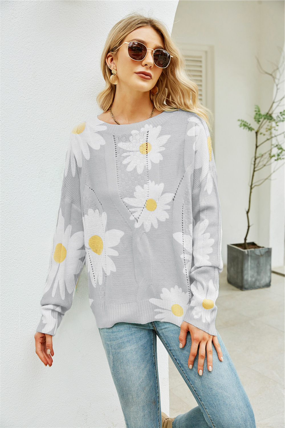 Plus Size Sunflower Knit Sweater Crew Neck Pullover