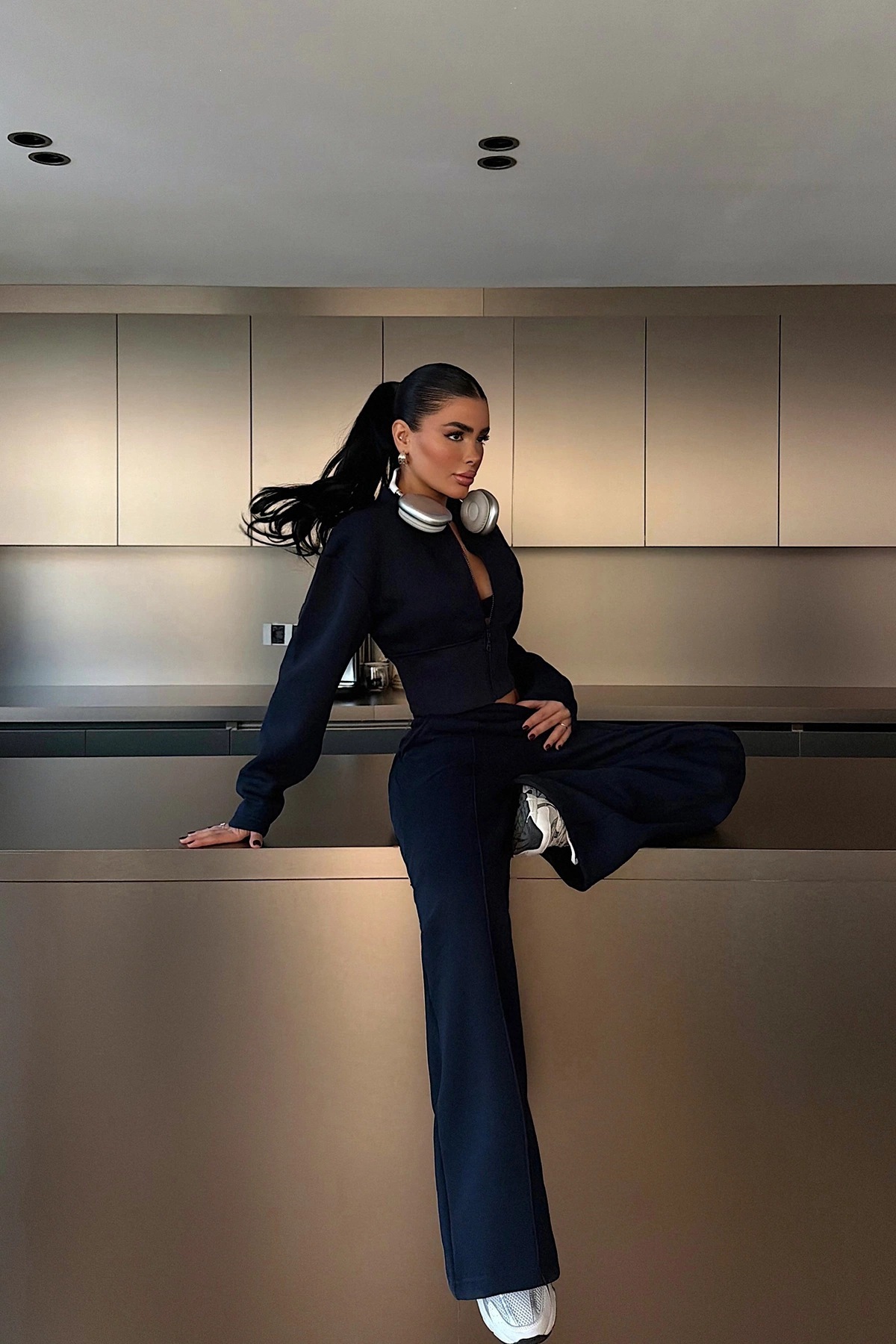 Women's Zip-Up Cardigan and Tie-Waist Pants Two-Piece Set