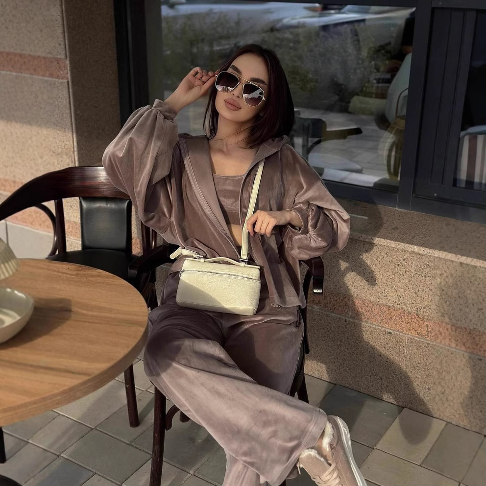 Women's Velvet Hooded Top and Pants Set Solid Color Casual Three-Piece