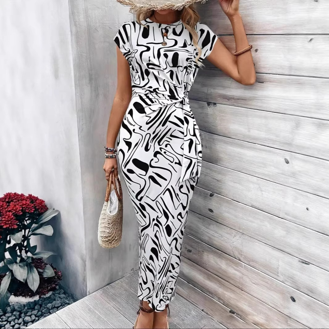 Elegant Striped Round Neck Short Sleeve Long Dress with Waist Tie