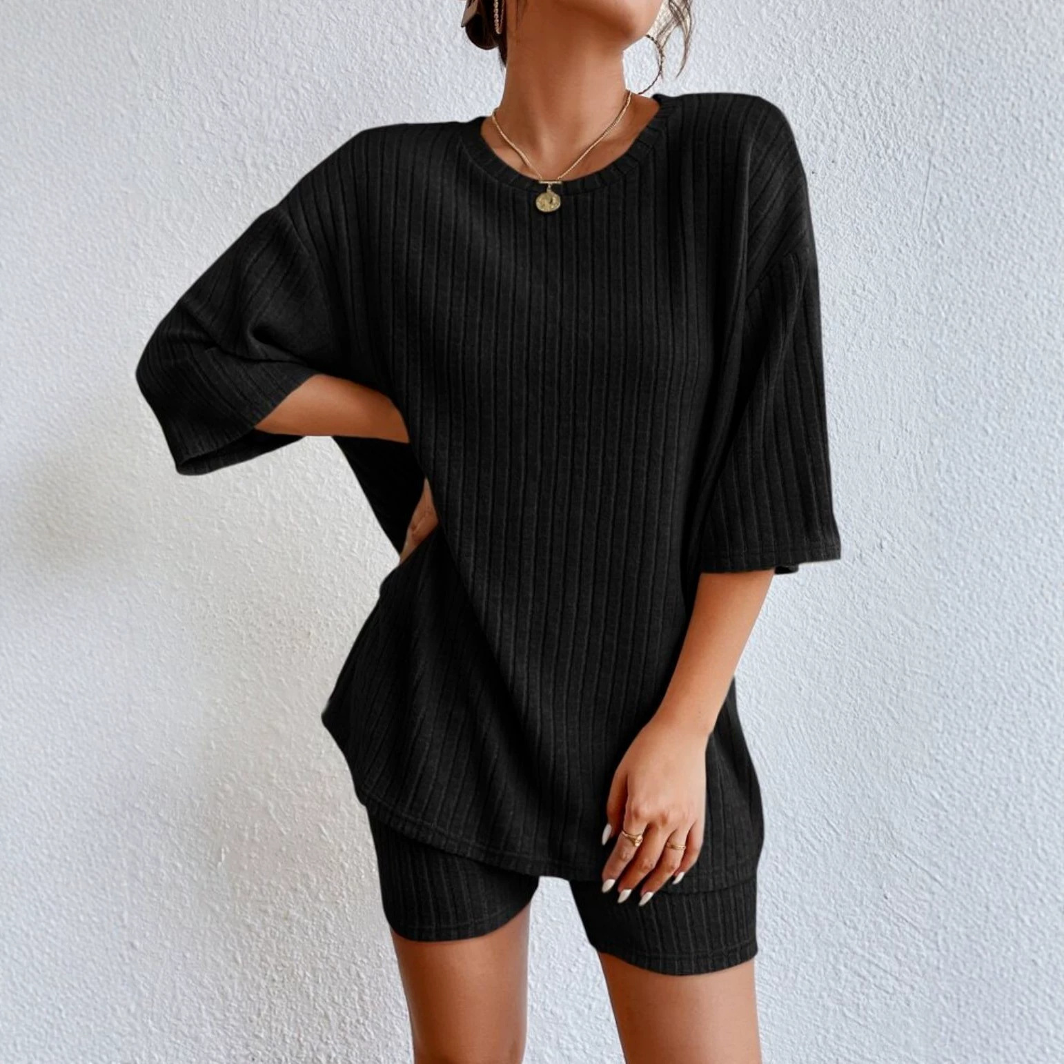 Women's Solid Color Crewneck Short Sleeve Loose Shorts Set
