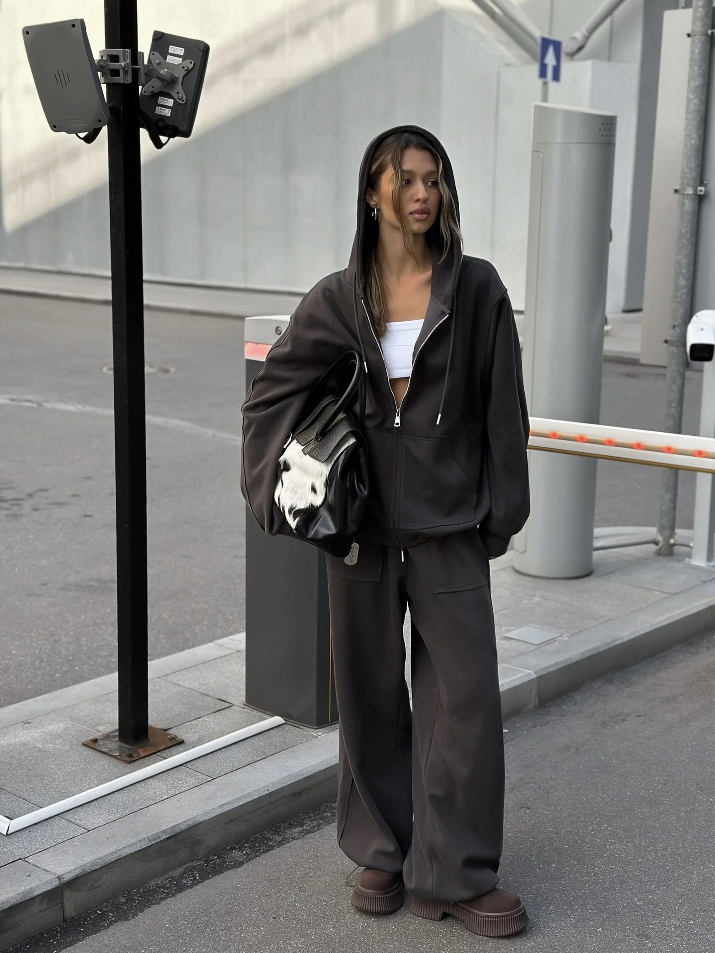Solid Color Zip-Up Hoodie and Wide-Leg Drawstring Pants Two-Piece Set