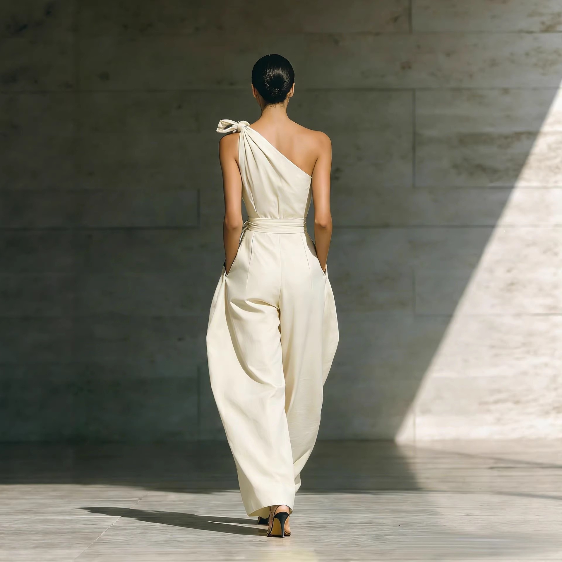 Women's Summer Sleeveless One-Shoulder Wide-Leg Jumpsuit