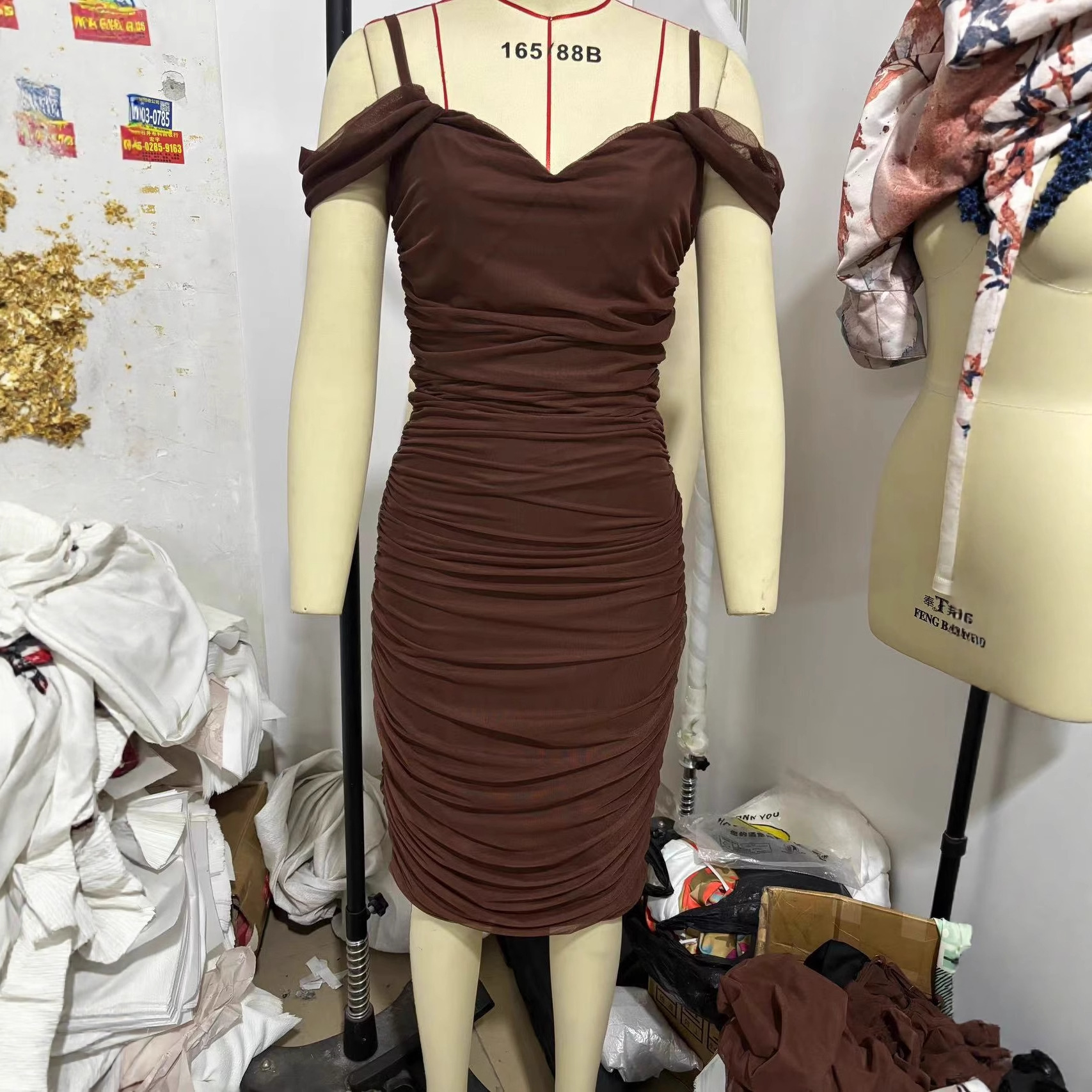 Women's Sleeveless Strapless Ruched Bodycon Solid Color Midi Dress