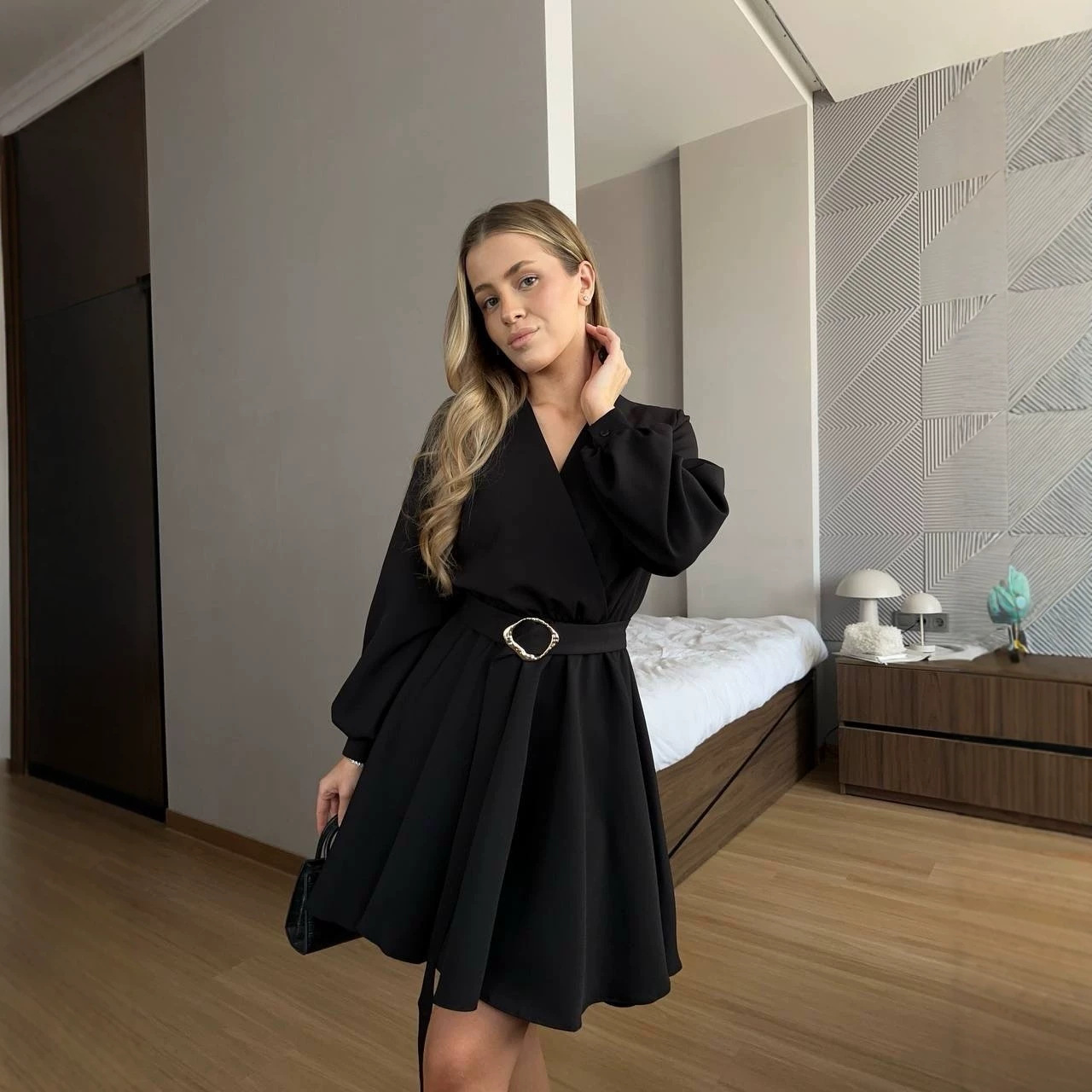 Women's V-Neck French Style Slim Fit Midi Dress