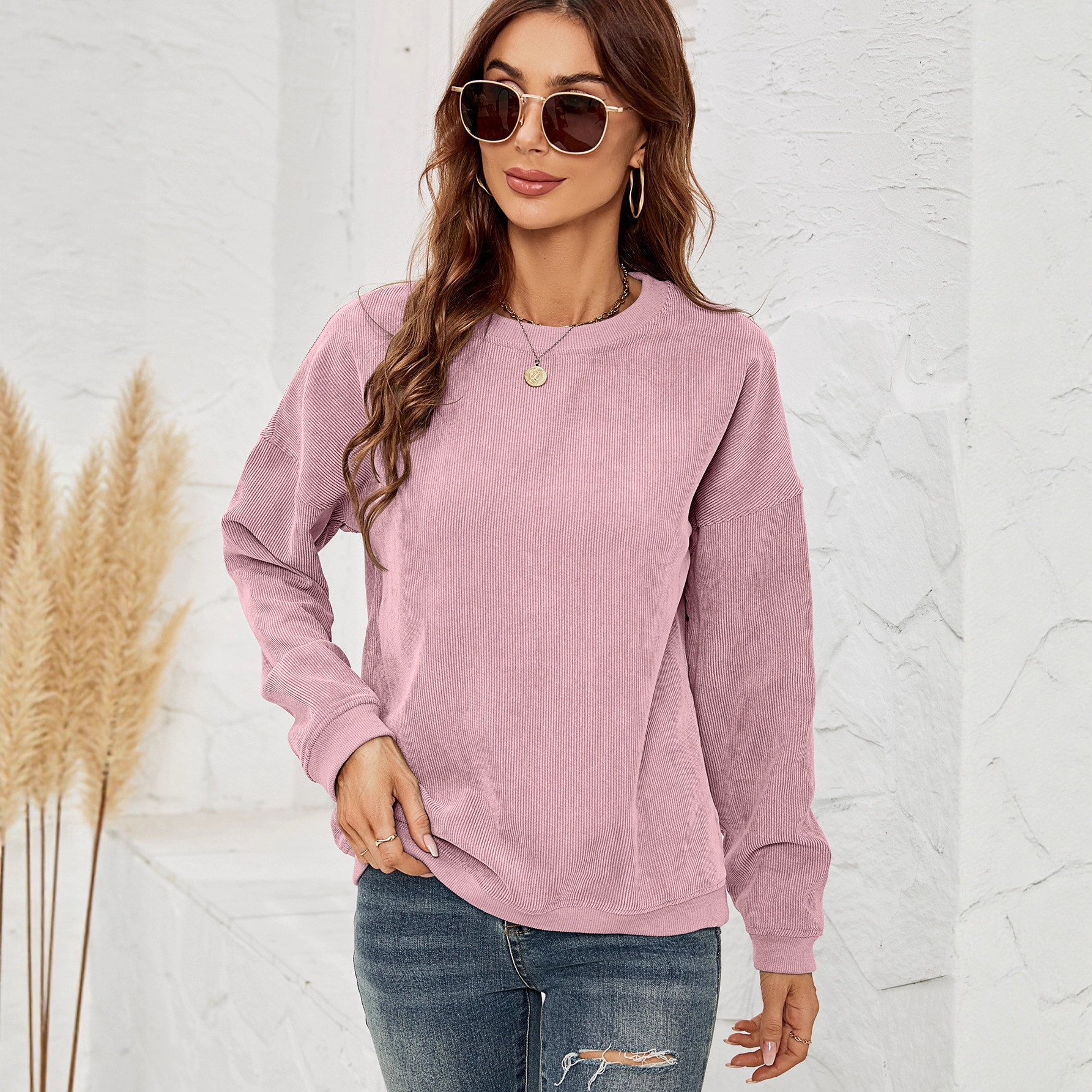 Women's Minimalist Solid Print Crewneck Sweatshirt