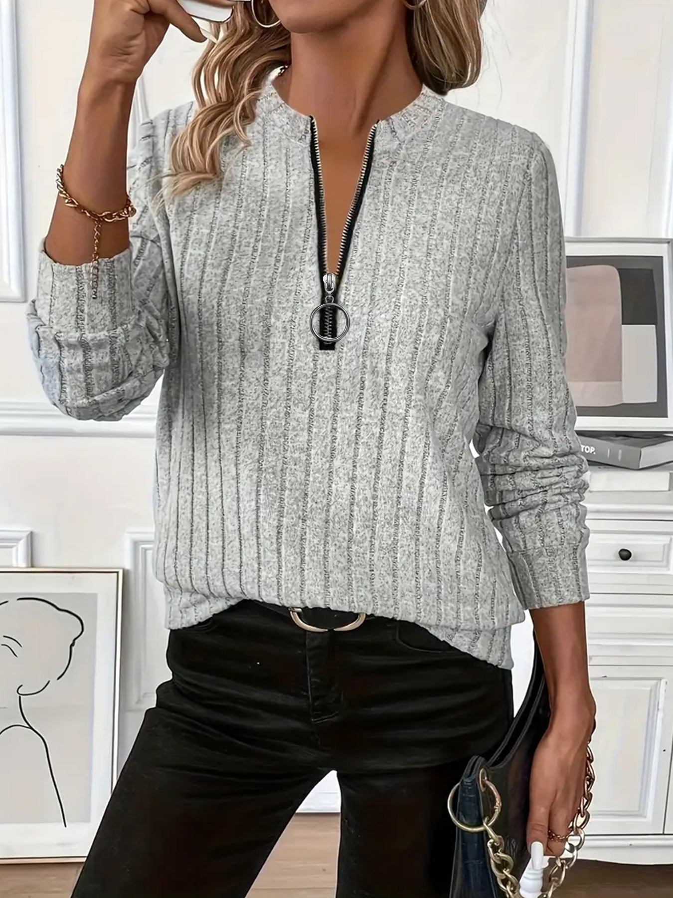 Women's Ribbed Knit V-Neck Zip Long Sleeve Top