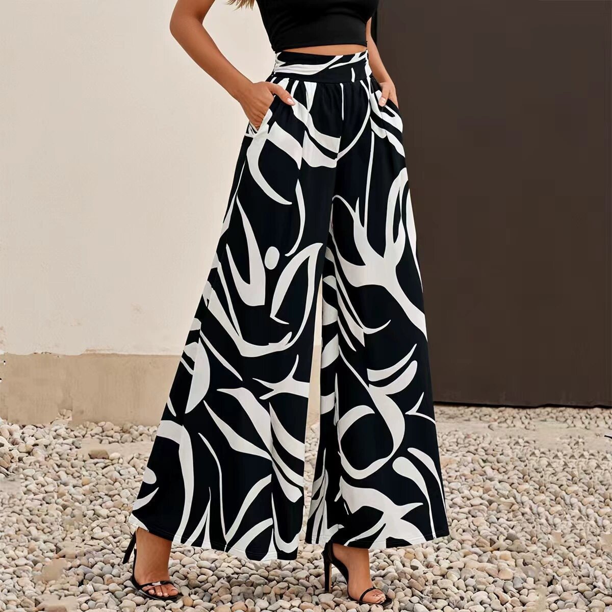 Women's Wide-Leg Pants with Cinched Waist and Flowing Hem