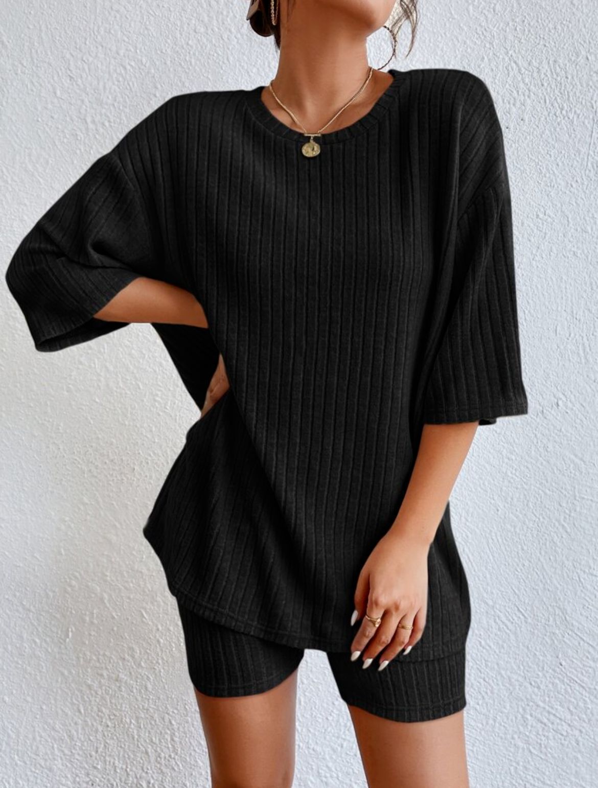 Women's Solid Color Round Neck Loose Shorts Set