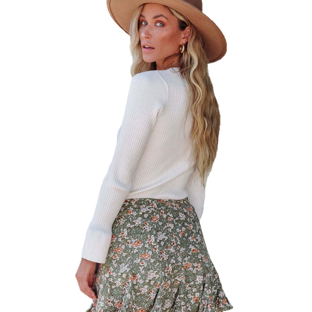 Women's Ribbed Knit Pullover Sweater with Flared Sleeves and Ruffle Trim
